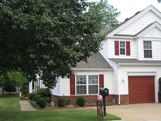 1st image of 307 Savannah Ct
