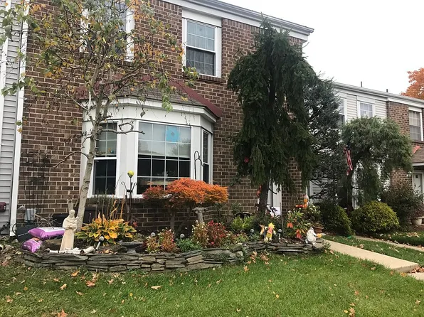 48 Percival Ct, Old Bridge, NJ 08857