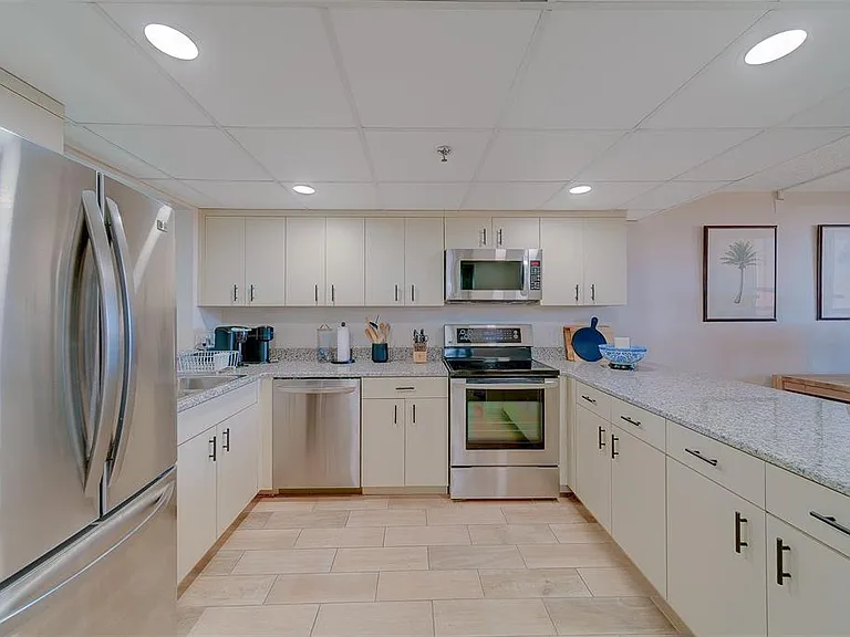 17900 Gulf Blvd #1B — Photo 14