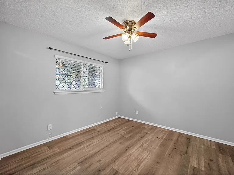 3743 Newrock Dr — Photo 29