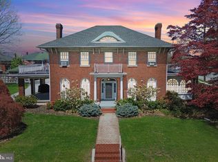 601 Country Club Rd, York, PA 17403