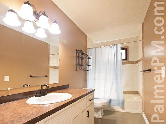 Upstairs Bathroom
