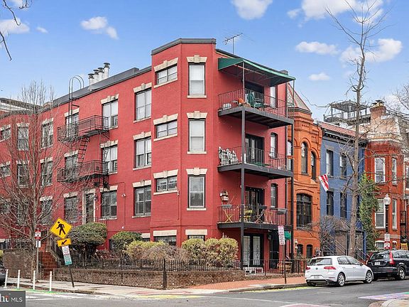 3rd image of 1625 15th St NW APT 4