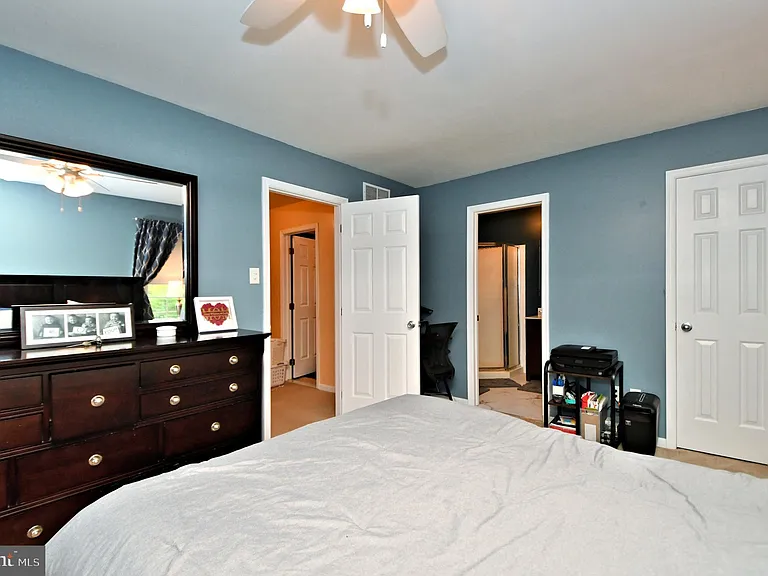 800 Beacon Ct — Photo 31