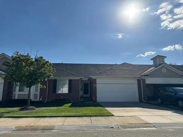 26054 Mariners Point, Chesterfield, MI 48051