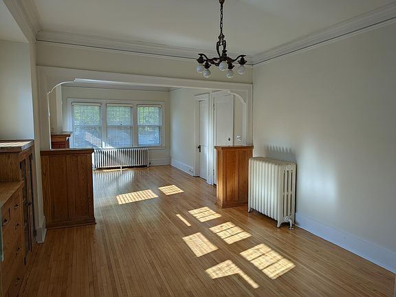 2nd image of 4323 Harriet Ave #2