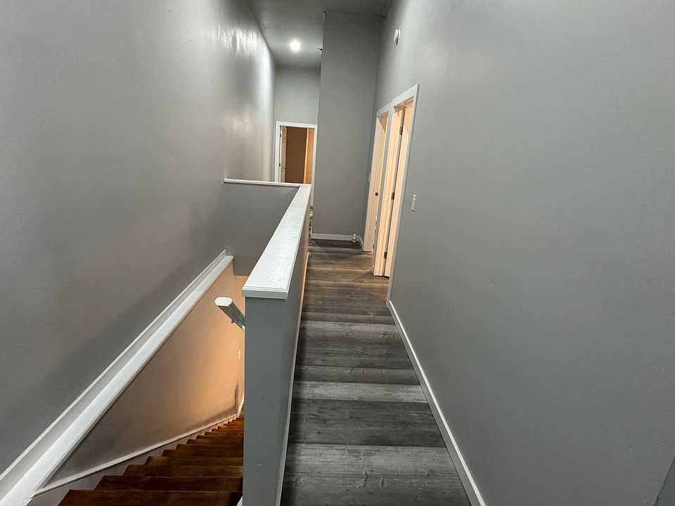 1st image of 1729 Centre Ave #10