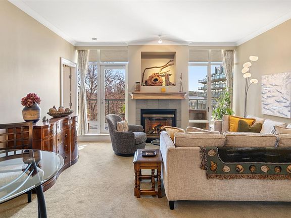 2nd image of 21 Dallas Rd #628