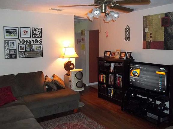 2nd image of 522 S Montgomery Ave