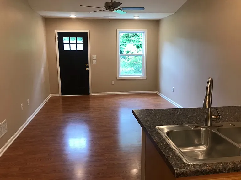1256 Dean Dr #B — Photo 3