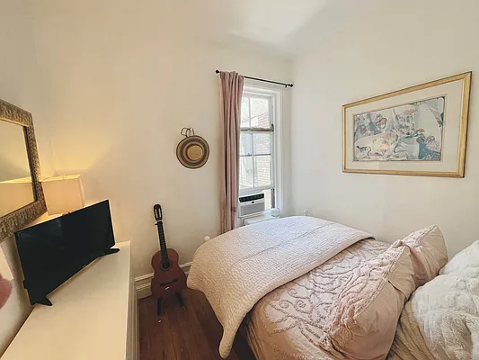 Rented by Corcoran | media 11