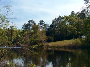 W Plympton Rd, Laurel Hill, FL 32567