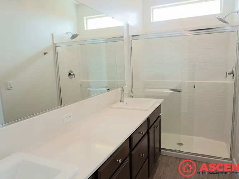 9313 Willow Terrace Dr — Photo 12