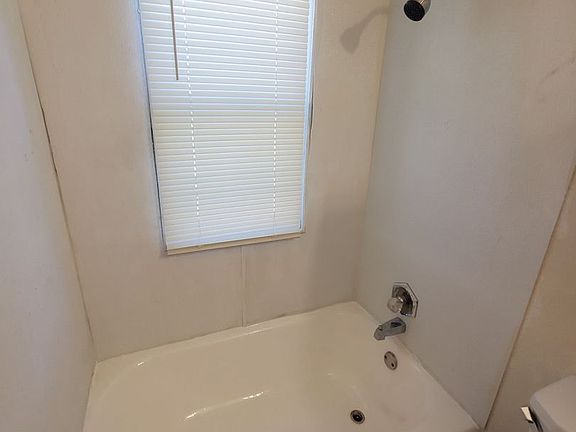 4th image of 1532 S 13th St #1