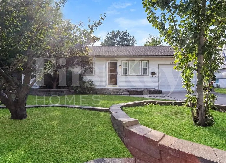 5126 S Delaware Ave — Photo 3