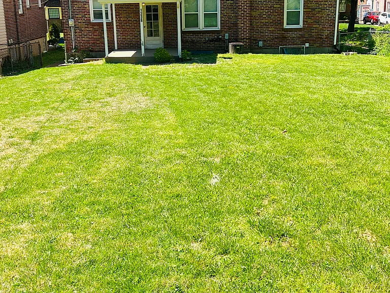 1238 Purdue Ave — Photo 37