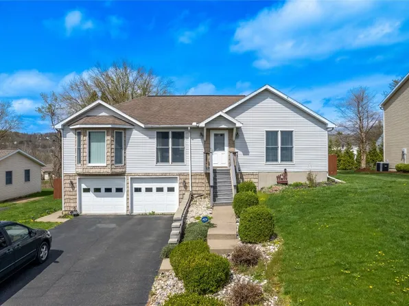 2615 Magnolia St, Endicott, NY 13760