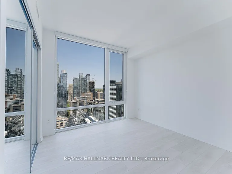 501 Yonge St #3202 — Photo 15