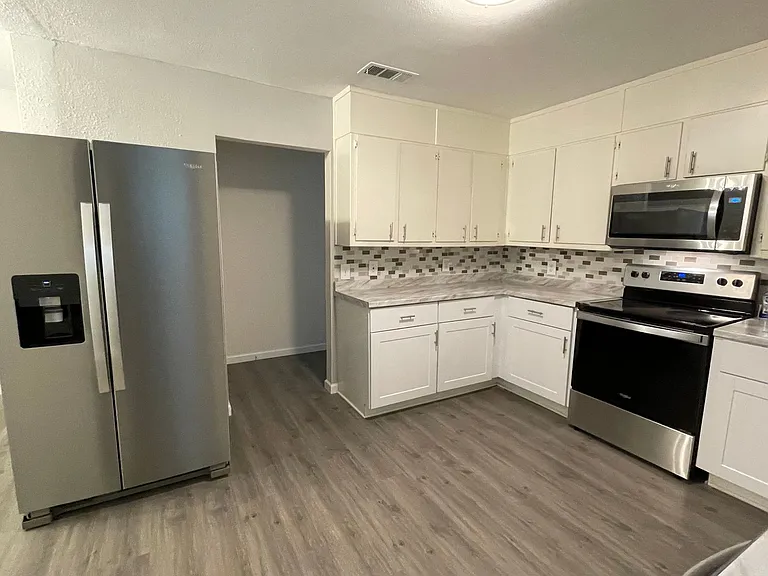 1817 Live Oak Ave — Photo 2