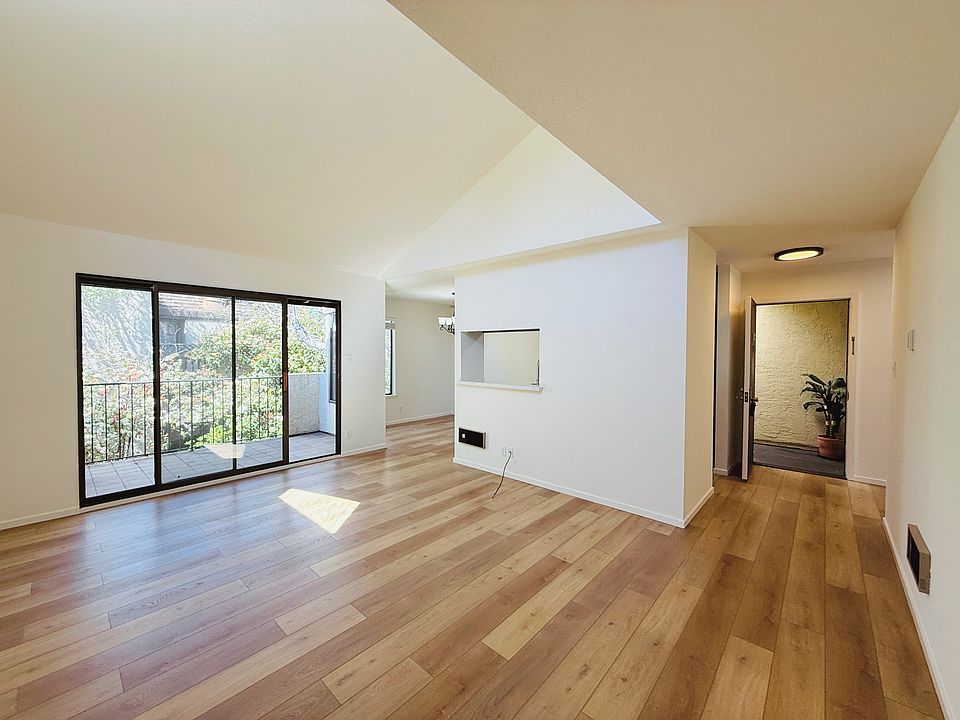 1st image of 2005 Parrott Dr Unit B