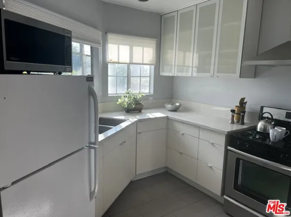 1770 Hauser Blvd, Los Angeles, CA 90019