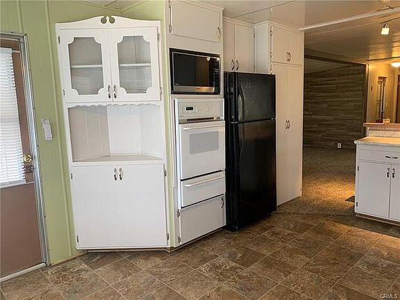 3rd image of 1330 W Johnston Ave