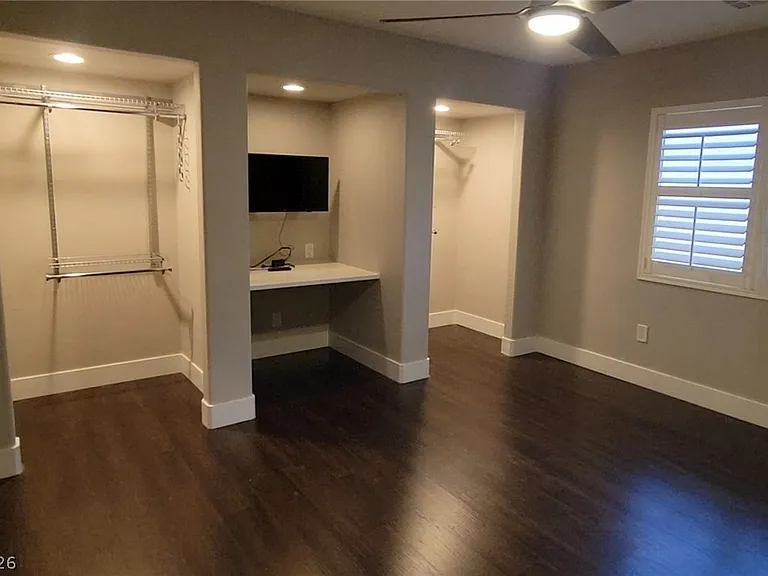 2059 Jupiter Hills Ln — Photo 12