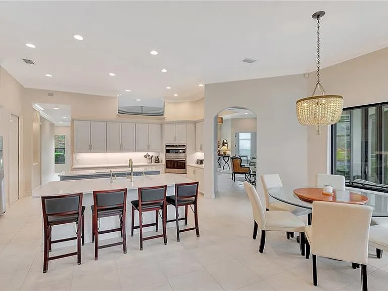11238 Five Oaks Ln — Photo 16
