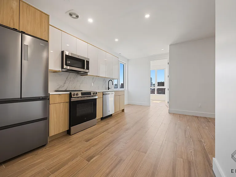 942 New York Ave #2C — Photo 1