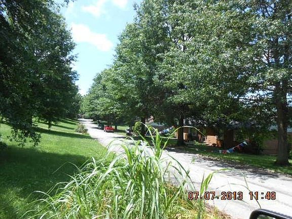 5th image of 132 Oak Dr