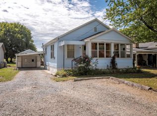 1236 W Harrison Rd, Murphysboro, IL 62966