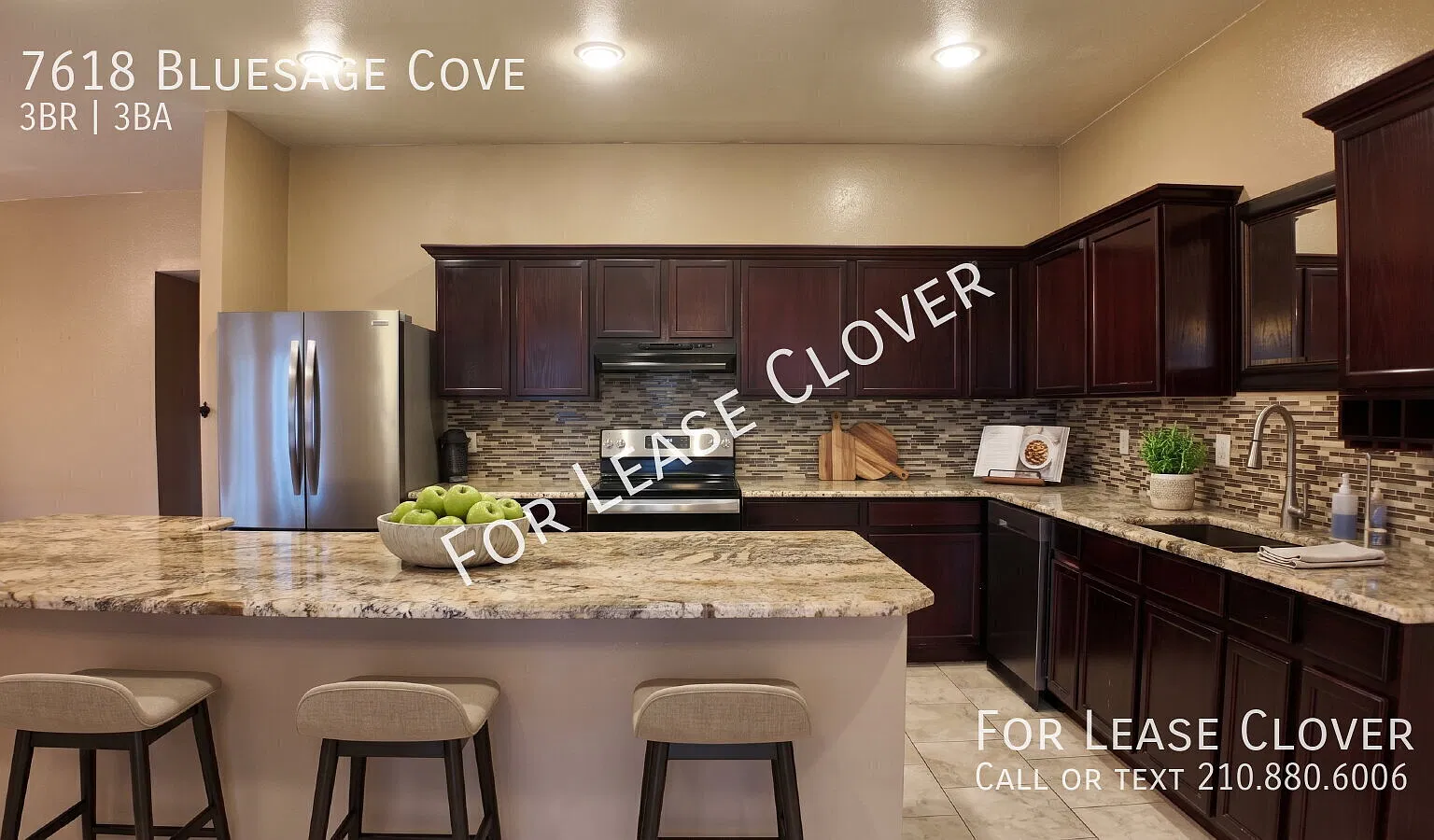 Prime Location & Modern Comfort: Spacious Updated Home Near UTSA, Valero & Medical Center — Photo 2