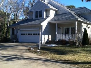 9 Briarwood Ln, Tisbury, MA 02568