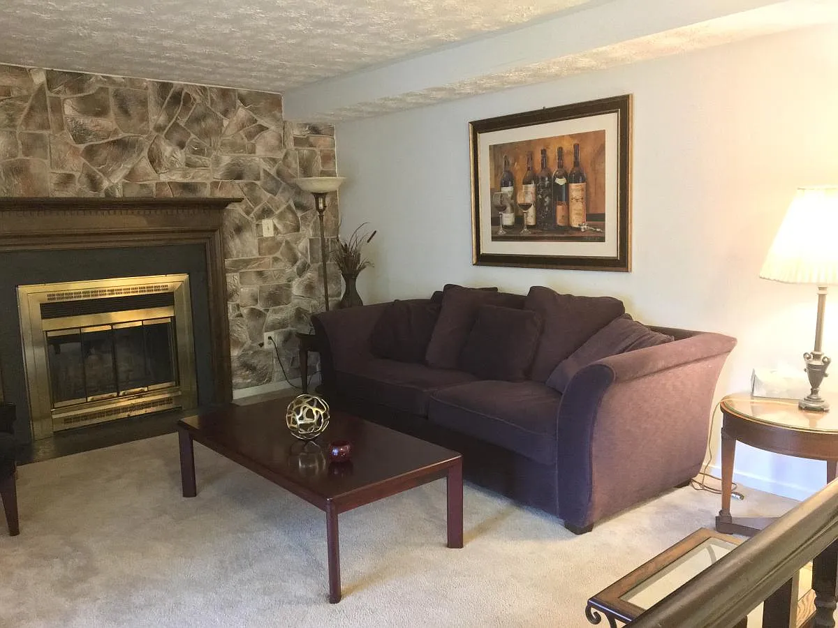 2 bed, 1.5 bath, 1500 sqft, $1,900 — Photo 1