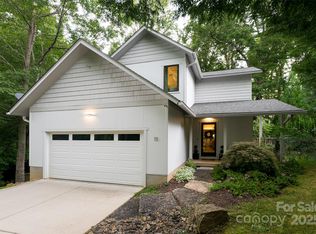 111 Bilberry Ln, Candler, NC 28715