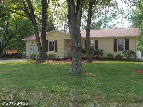 2nd image of 11703 Pierce Ct