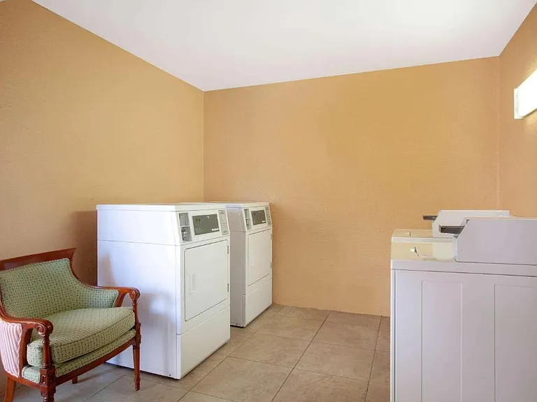 Stayable Kissimmee East — Photo 10