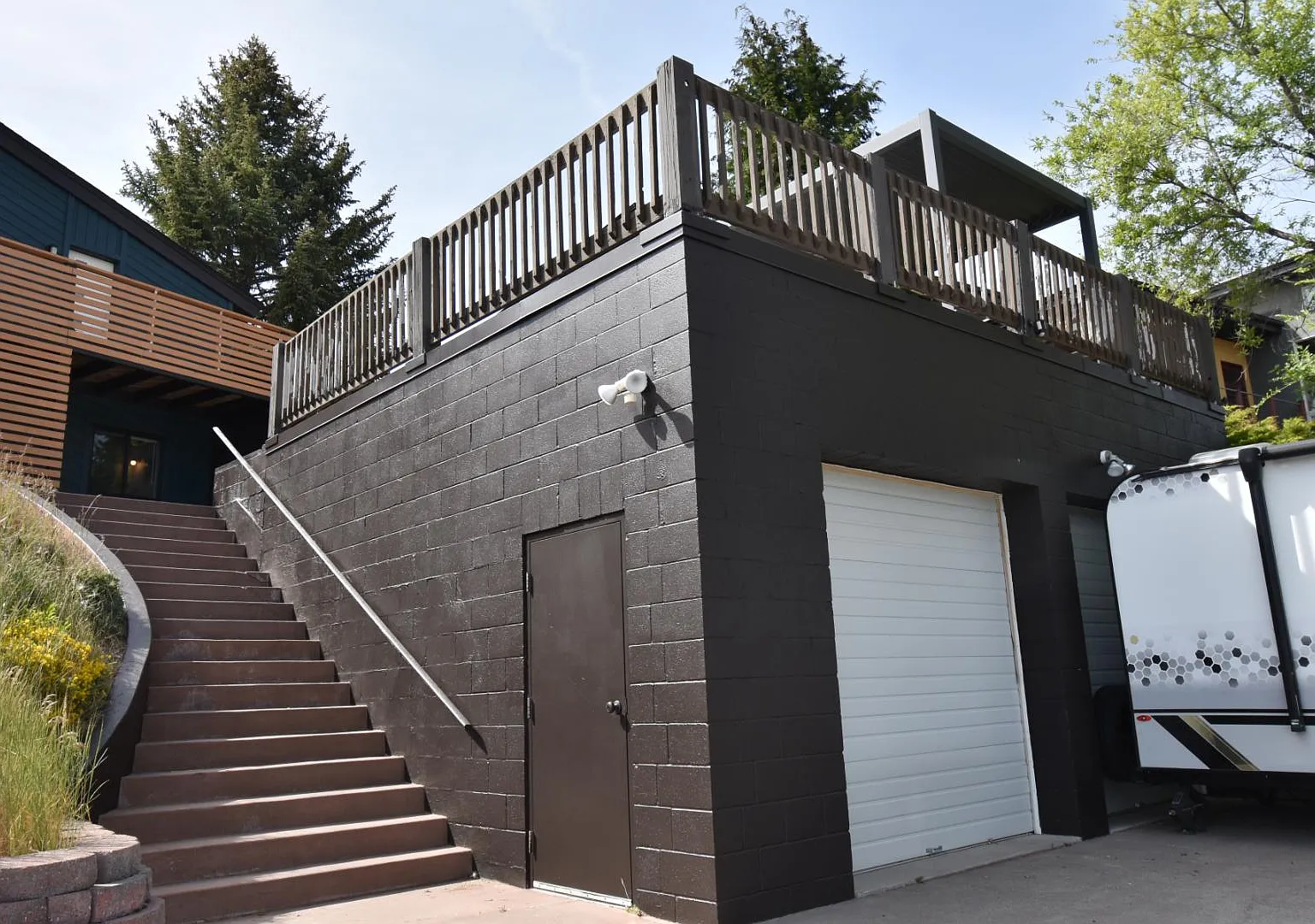 1641 Ridgecrest Dr — Photo 3