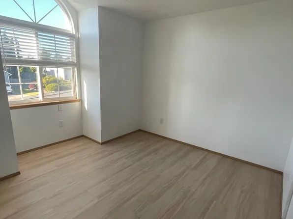 3802 Carpenter St #1, Mount Vernon, WA 98274