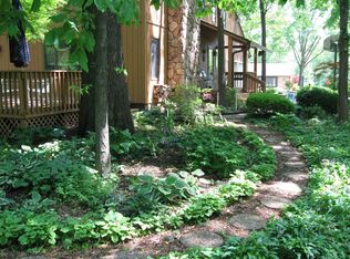 11 Cross Dr, Belleville, IL