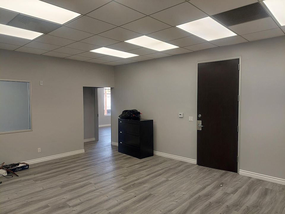 1st image of 19301 Ventura Blvd Suite 202