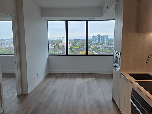 2nd image of 101 John St S #907
