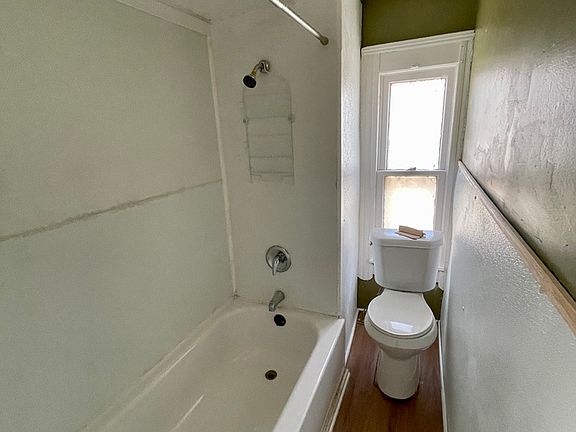 5th image of 3482 W 49th St #2