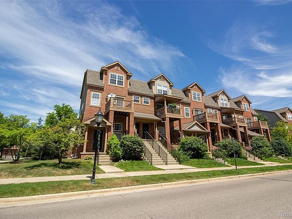 2nd image of 2859 Barclay Way