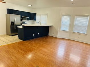545 W 3rd St #2, Long Beach, CA 90802