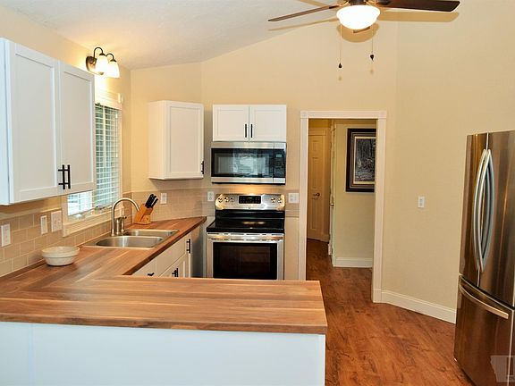 2nd image of 210 Peavine Dr