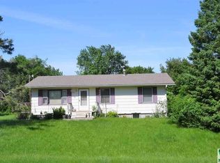 810 Esther St, Jefferson, SD 57038
