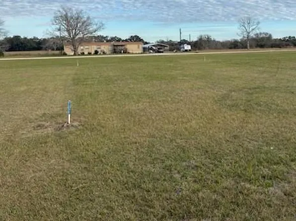 Riverside Dr, Palacios, TX 77465