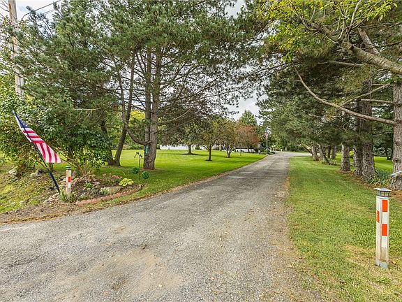 2nd image of 4528 Carmichael Ln