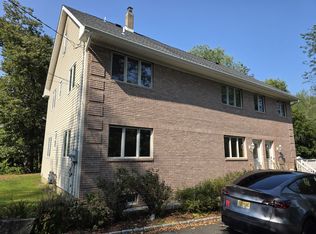 14 Stiles Ln FLOOR 1, Pine Brook, NJ 07058